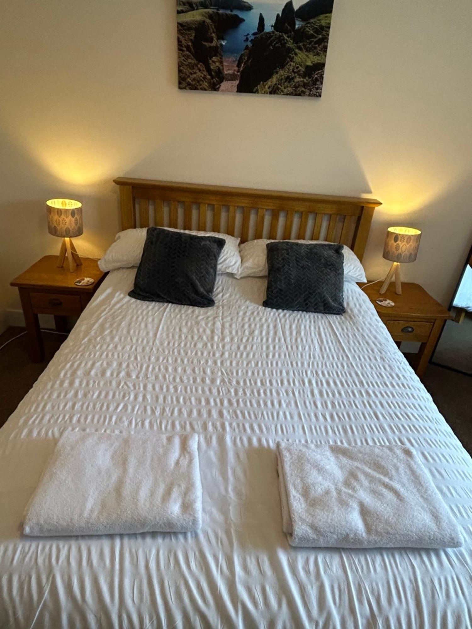 St Magnus Self Catering Lerwick Apartment Ngoại thất bức ảnh