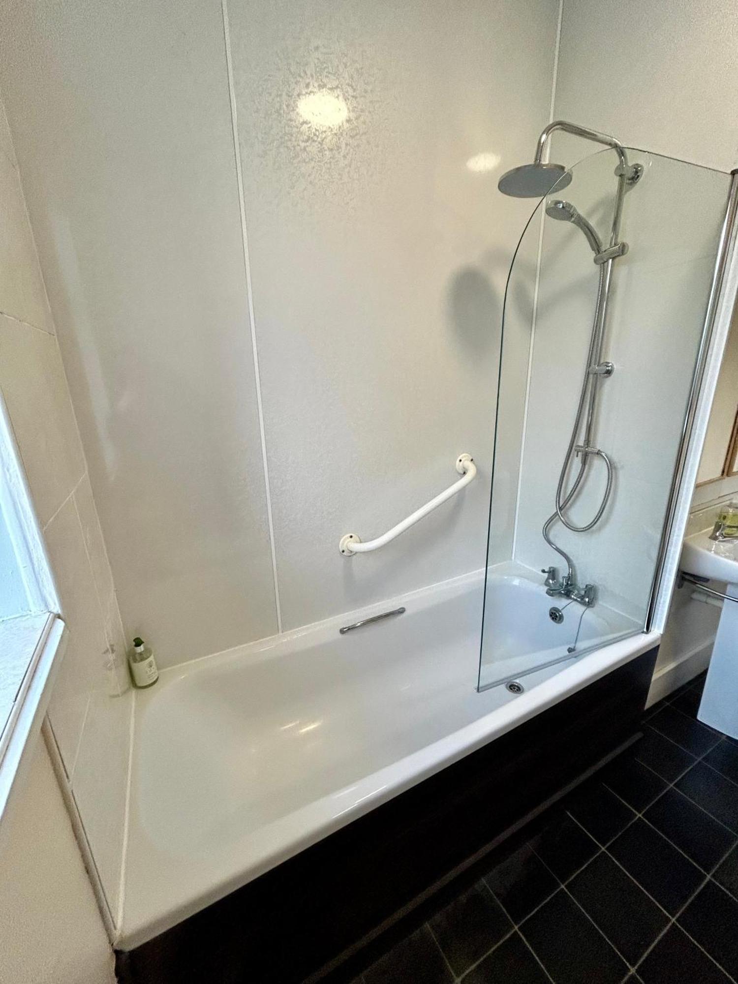 St Magnus Self Catering Lerwick Apartment Ngoại thất bức ảnh